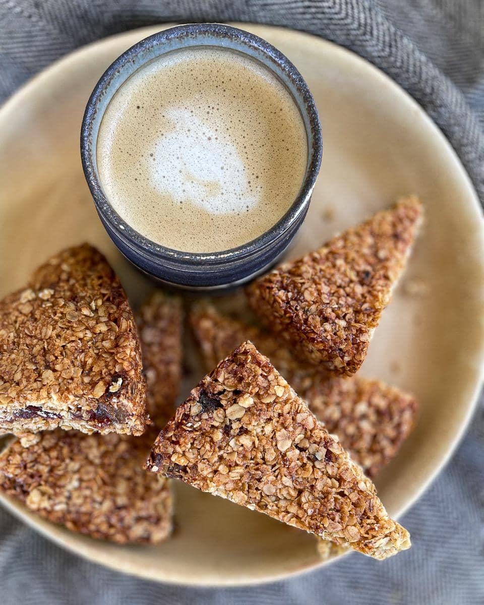 Mid morning coffee with date flapjacks
